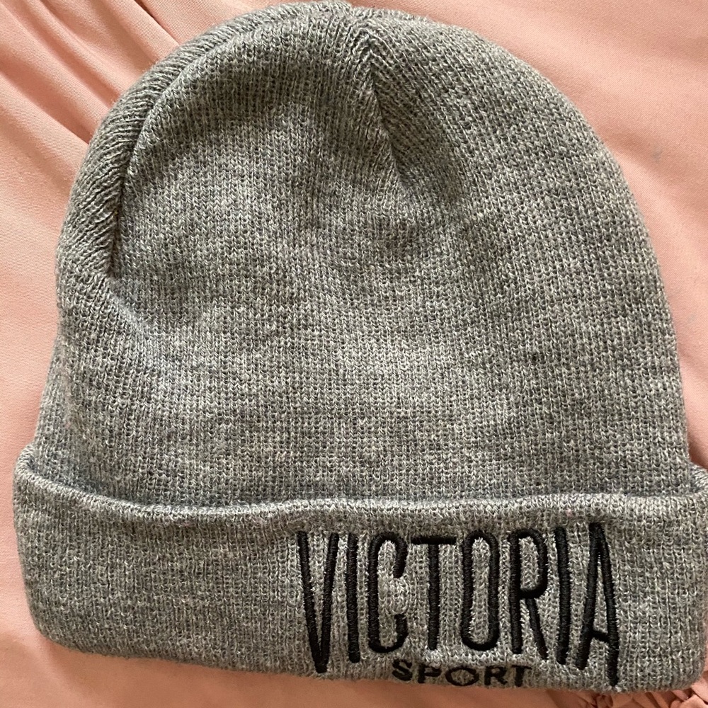 Victoria’s Secret sport Bennie🤍